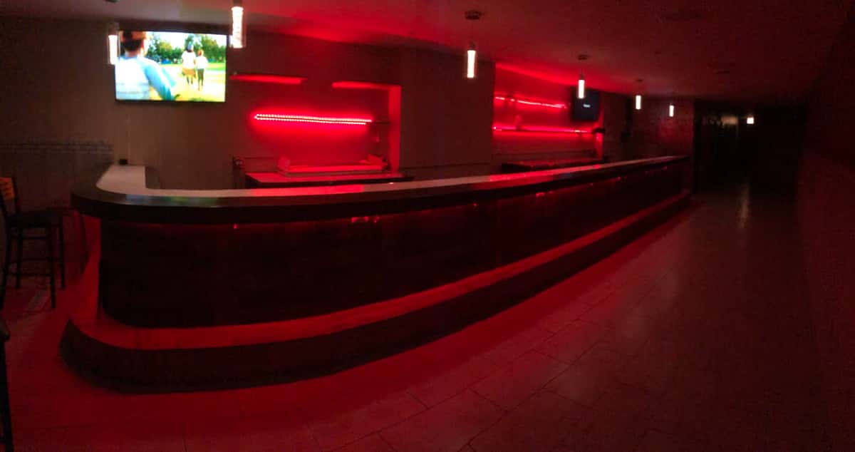 Exquisite Lounge & BBQ