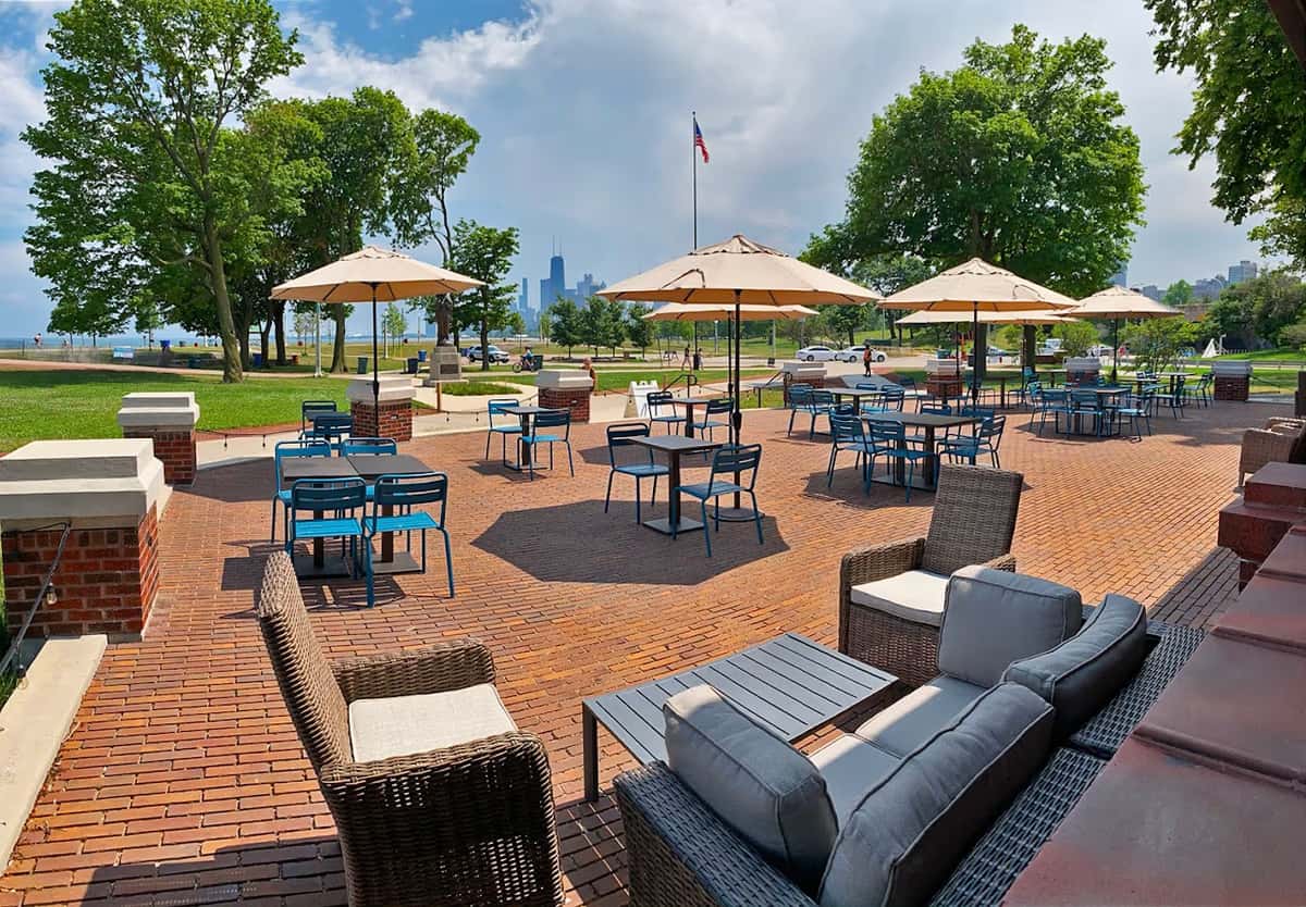 Lakefront Green