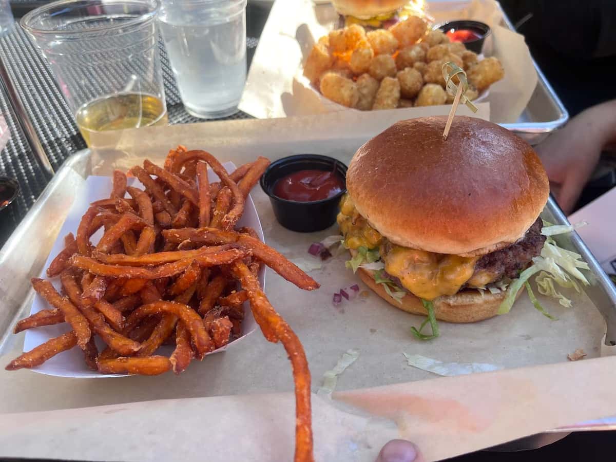 Ranalli's Pizza Bar - Lincoln Park