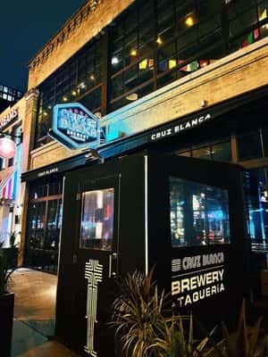 Cruz Blanca Brewery & Taqueria