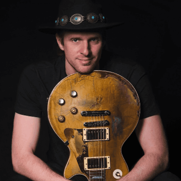 Stefan Hillesheim Band: New Album is out - Live at the Chicago Blues Festival