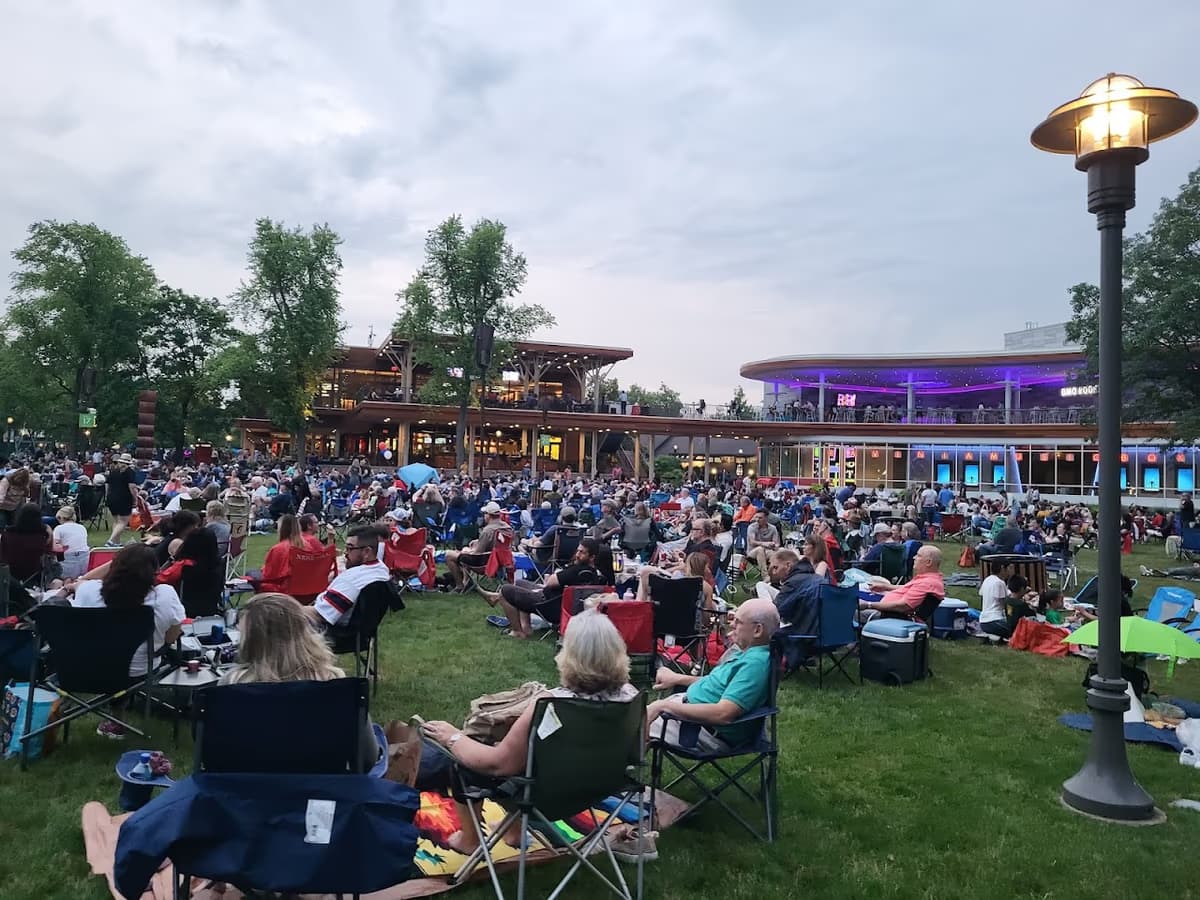 Hunter Pavilion At Ravinia 1