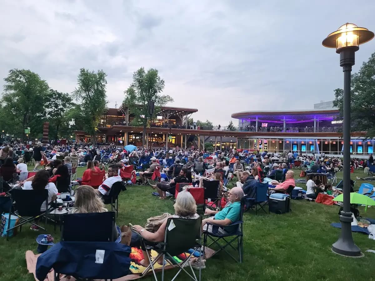 Hunter Pavilion At Ravinia 2
