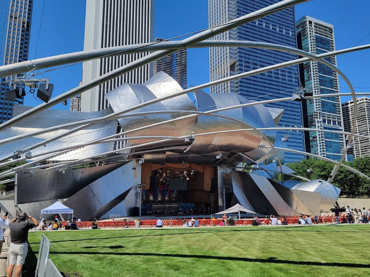 Jay Pritzker Pavilion 1
