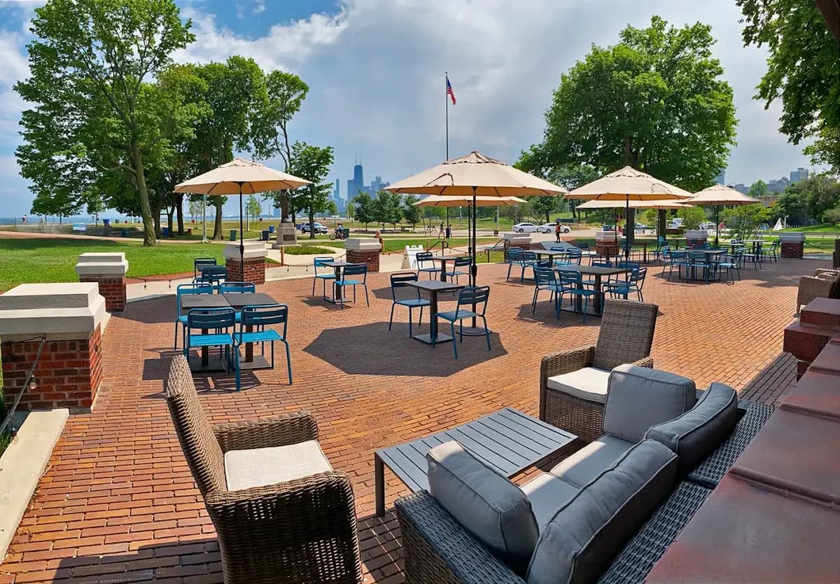 Lakefront Green 2
