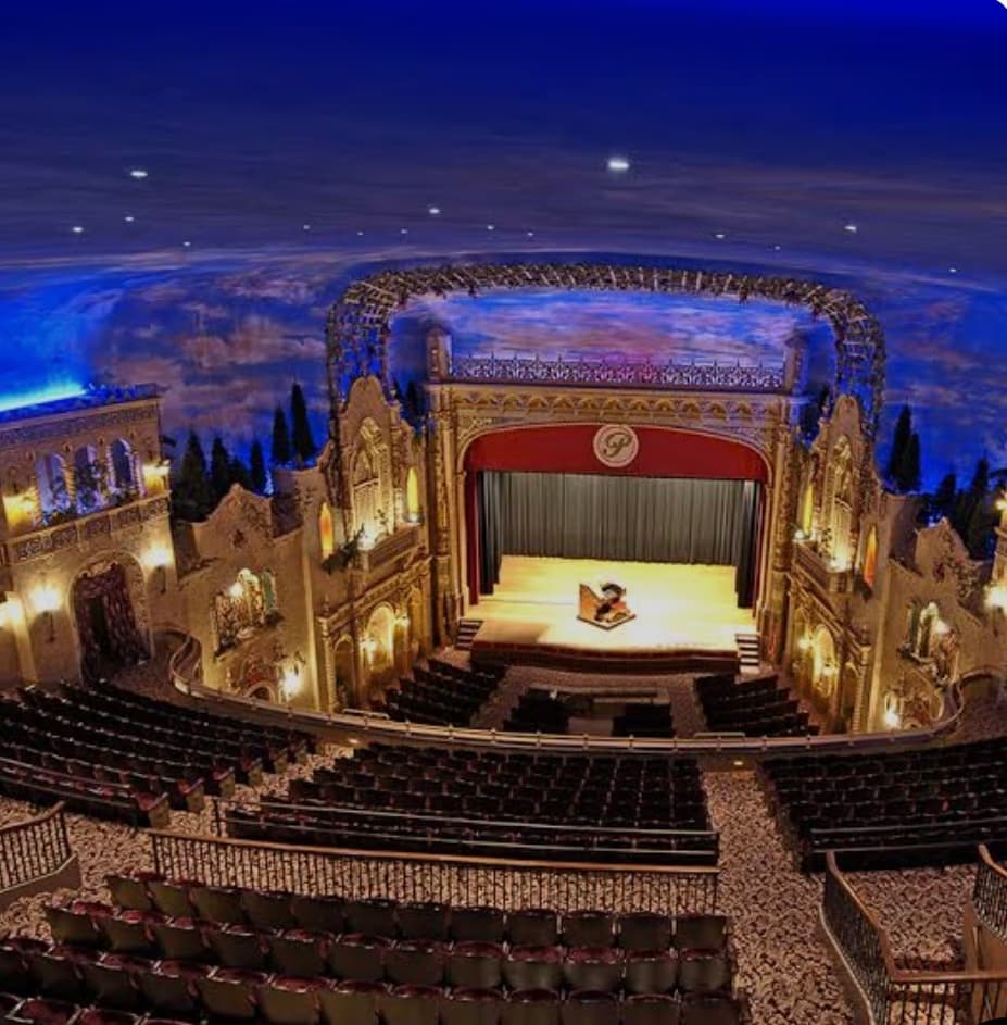 Paramount Theatre 1