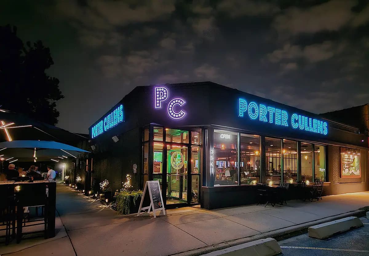 Porter Cullens Irish Pub & Restaurant 2