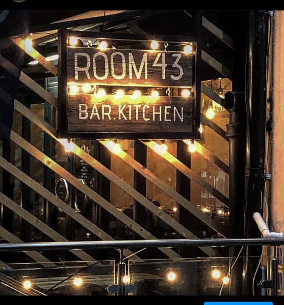 Room 43 1