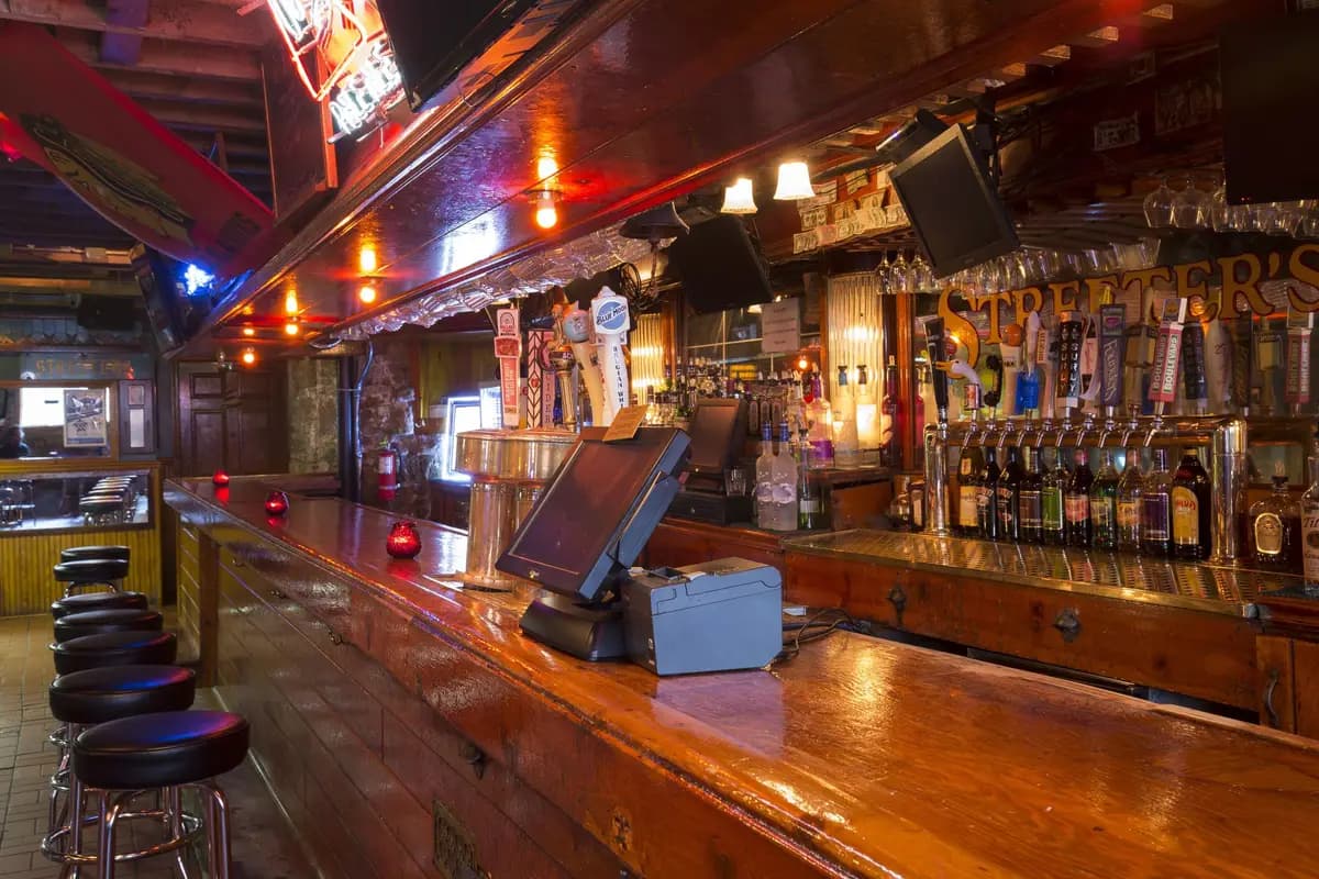 Streeter's Tavern 2