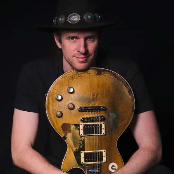 Stefan Hillesheim Band - On Down The Highway