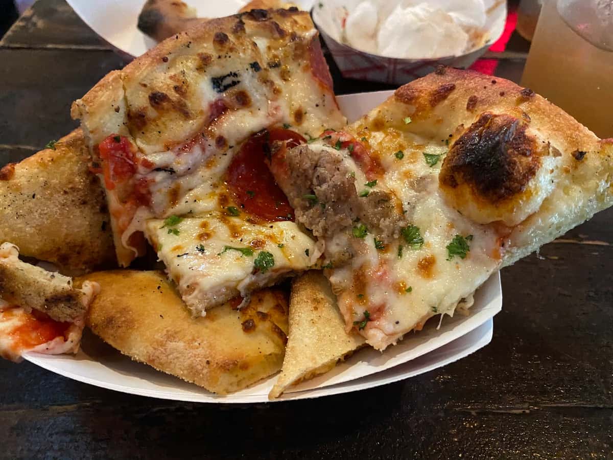 PB&J: Pizza Beer and Jukebox