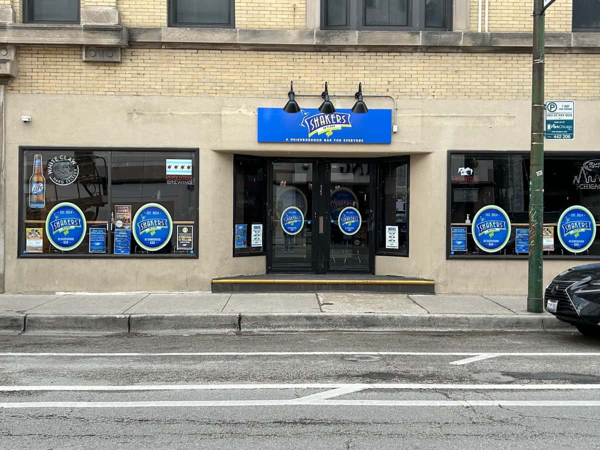 Shaker's on Clark
