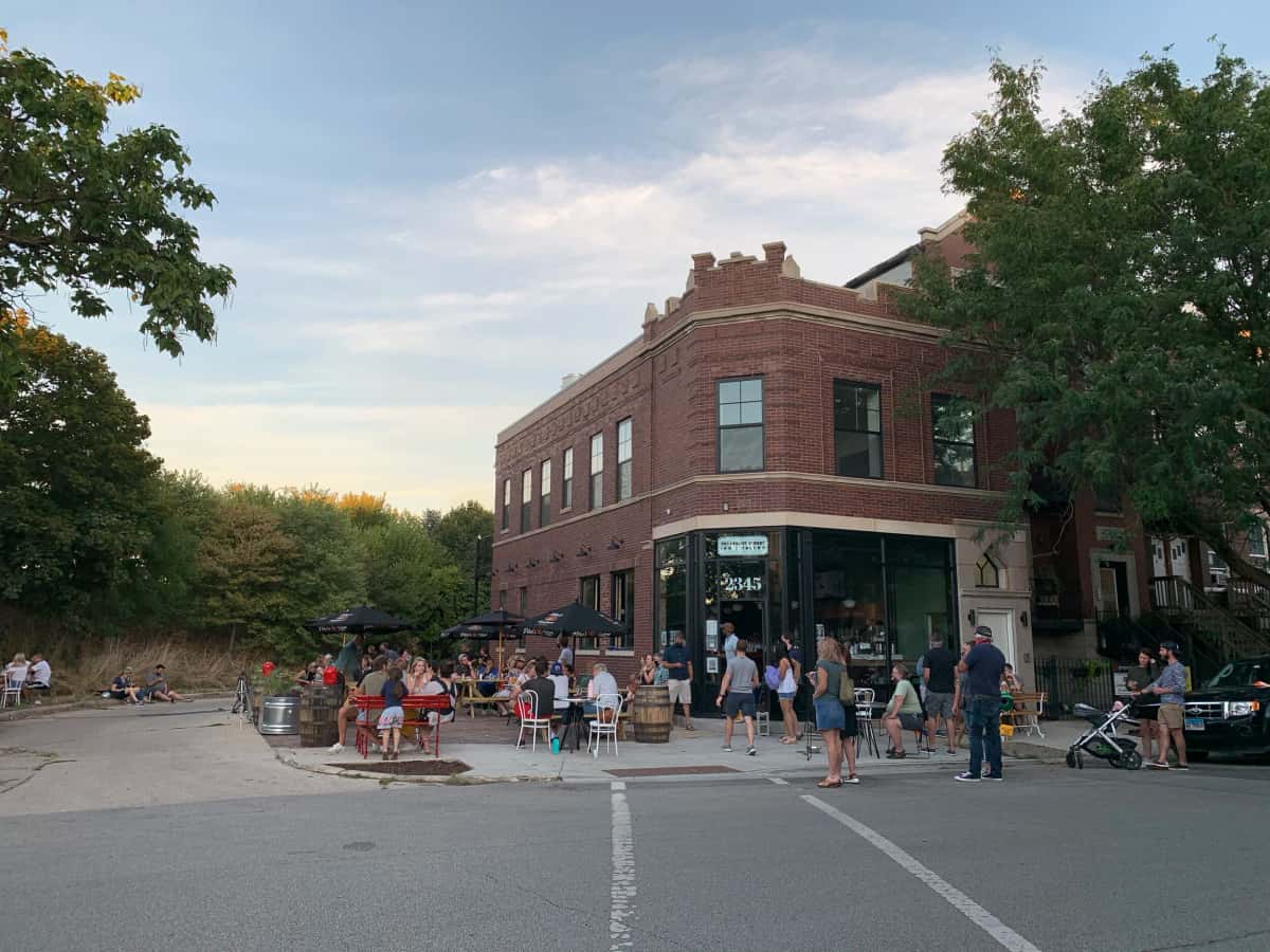 Leavitt Street Inn and Tavern